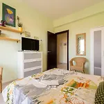 Jordan's Seaview Daire Nea Skioni
