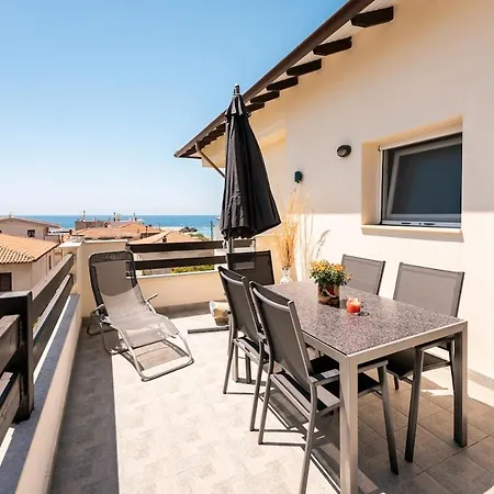 Jordan's Seaview Apartment Nea Skioni